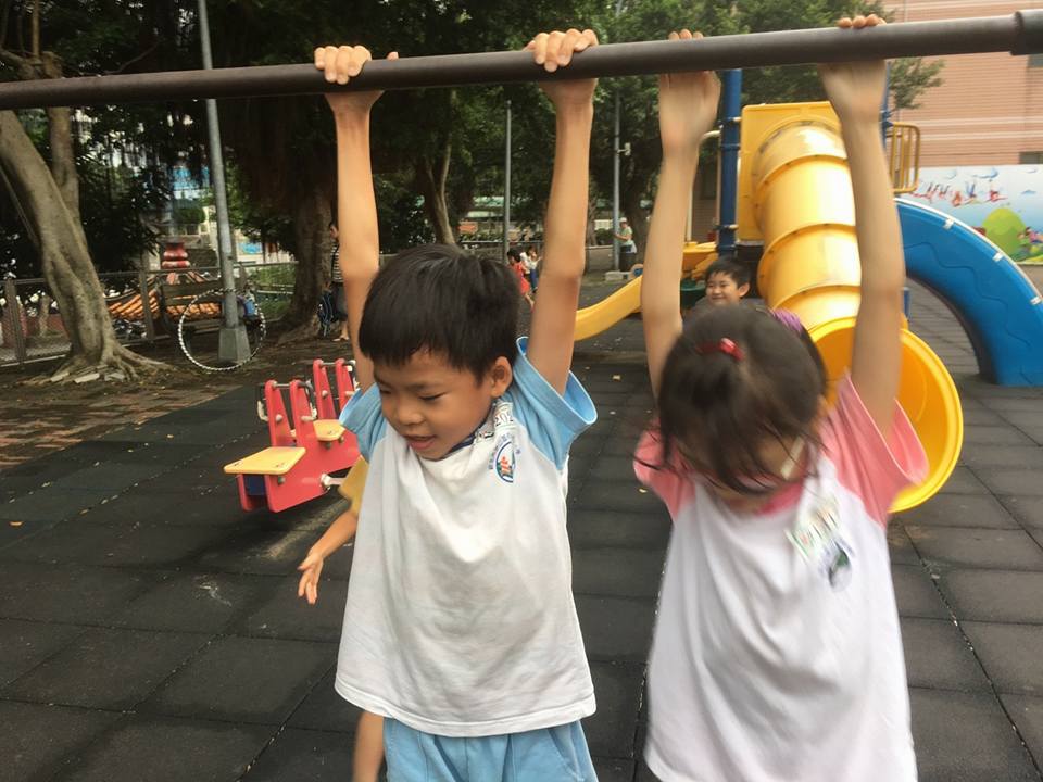 熊媽媽語文短期補習班 我們是小泰山 Facebook