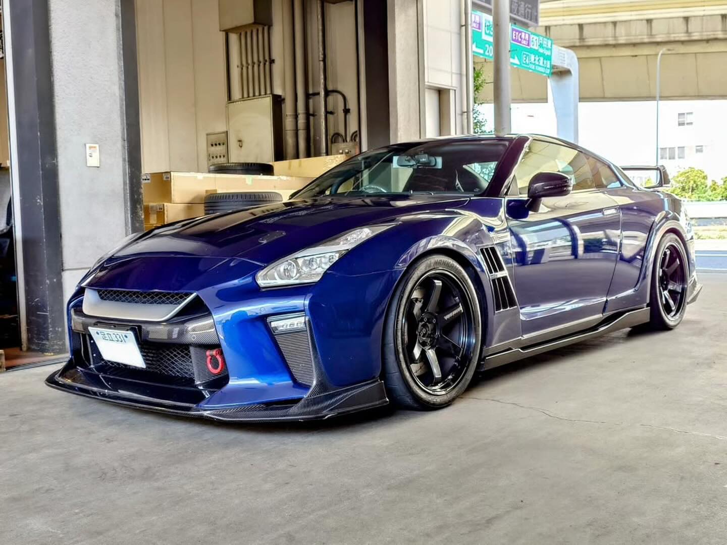 RAYS - NISSAN GTR x VOLK RACING TE37 ULTRA M-SPEC @hks_tf ••• #rays # ...