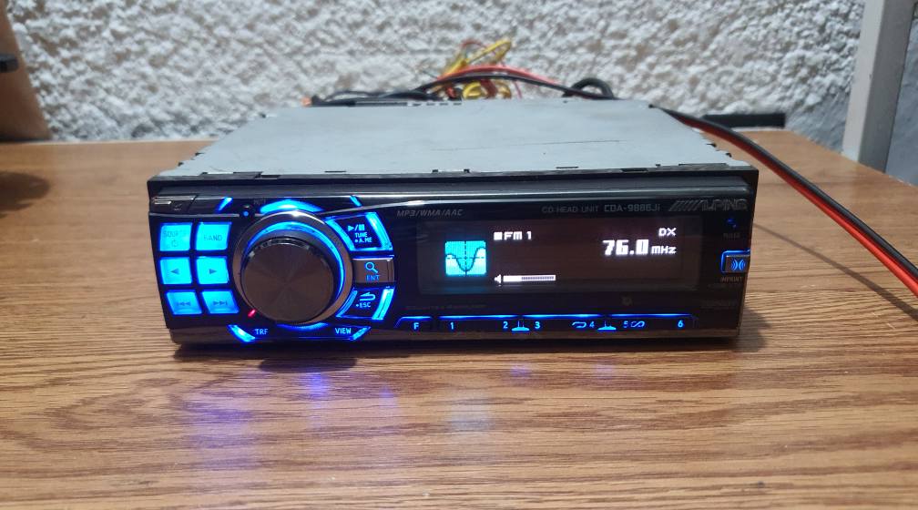ALPINE CDA-9835J car stereo system with premium sound quality