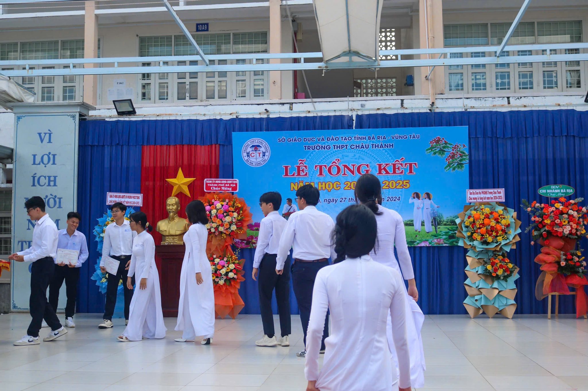 Cộng đồng học... - Cộng đồng học sinh THPT Châu Thành - BRVT