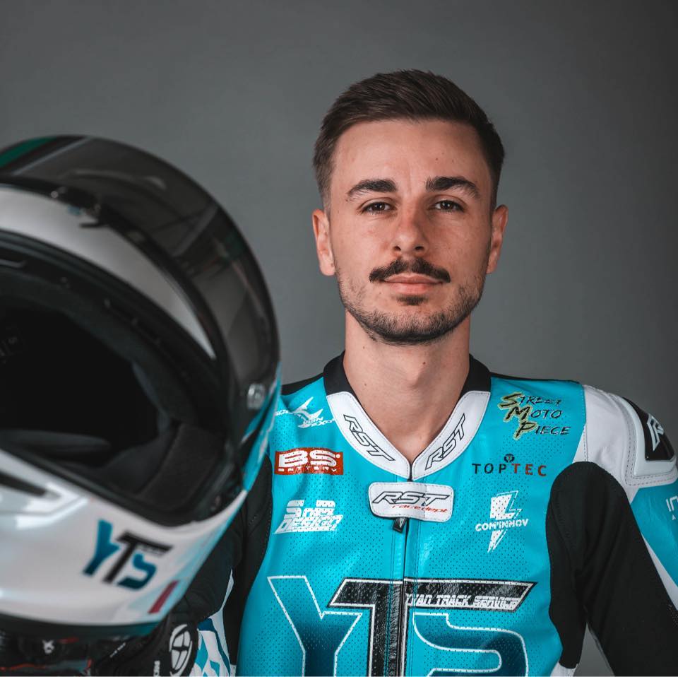 Yvan Laetzig - Page Pilote... - Yvan Laetzig - Page Pilote