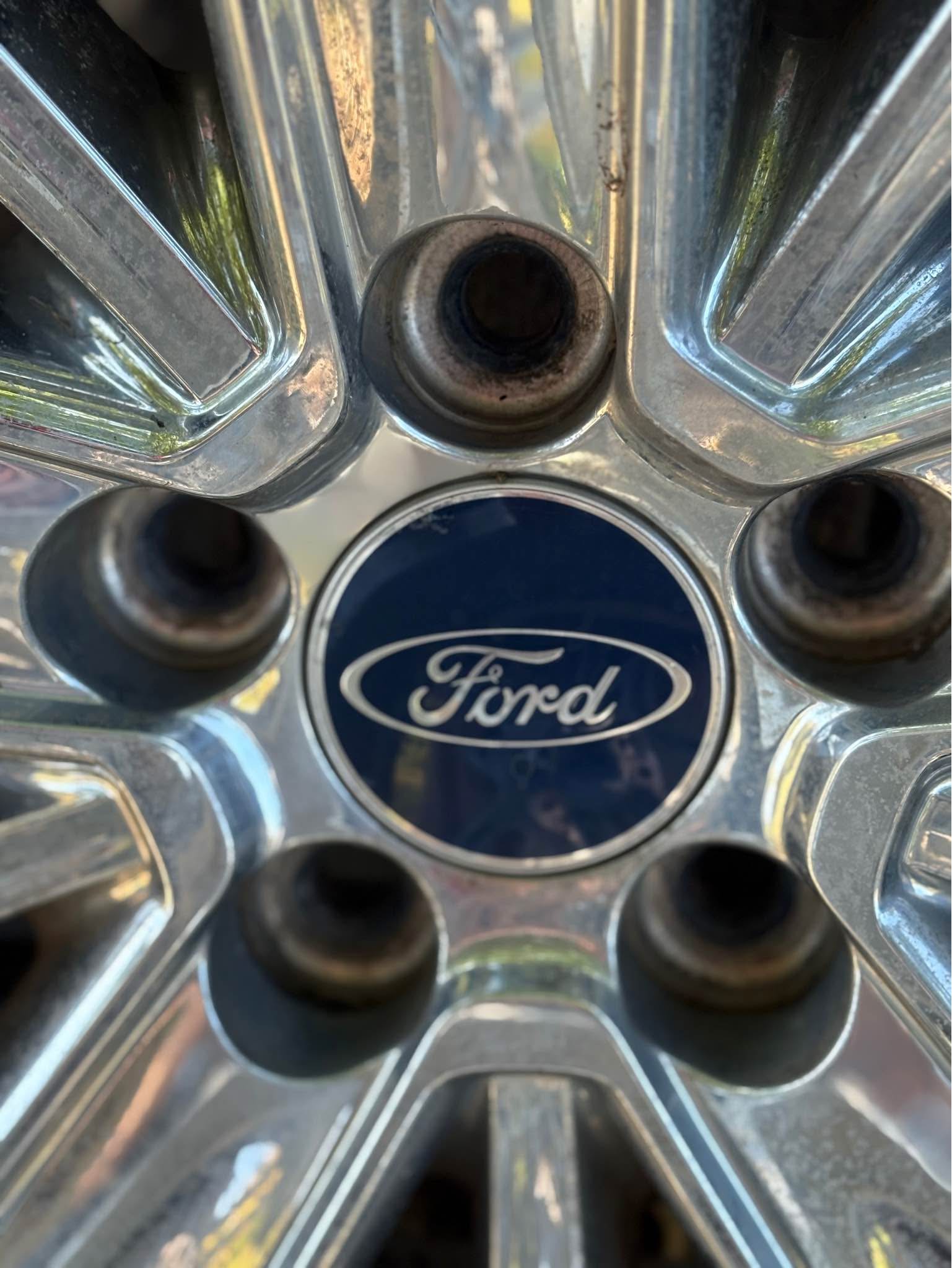 4 FORD TAURUS LIMITED EDITION 19” RIMS IN FANTASTIC SHAPE, tires worn ...