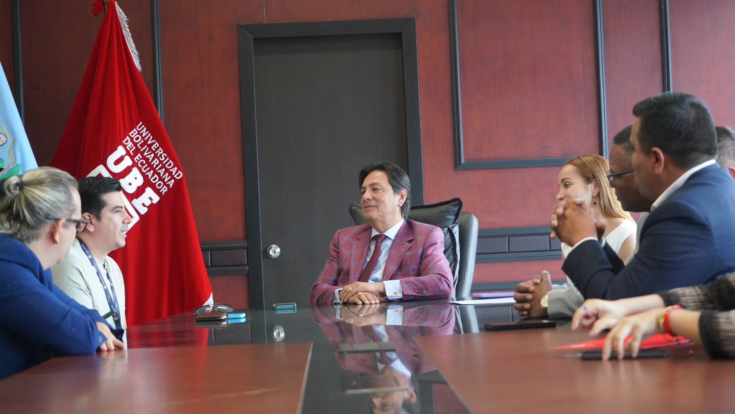 #NoticiasUBE |... - UBE Universidad Bolivariana del Ecuador | Facebook