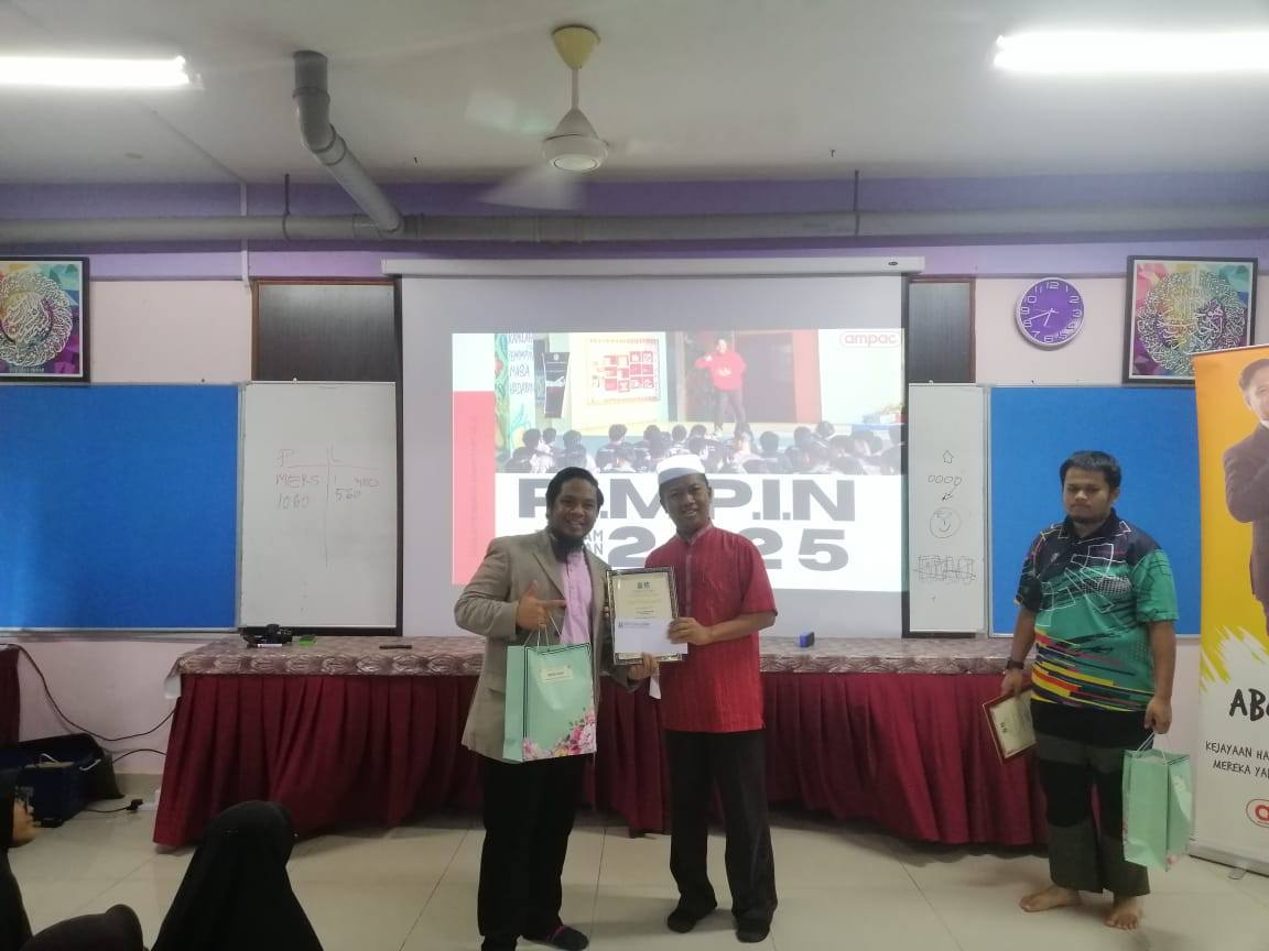 Sekolah... - Sekolah Menengah Agama Parit Raja(SMAPR)