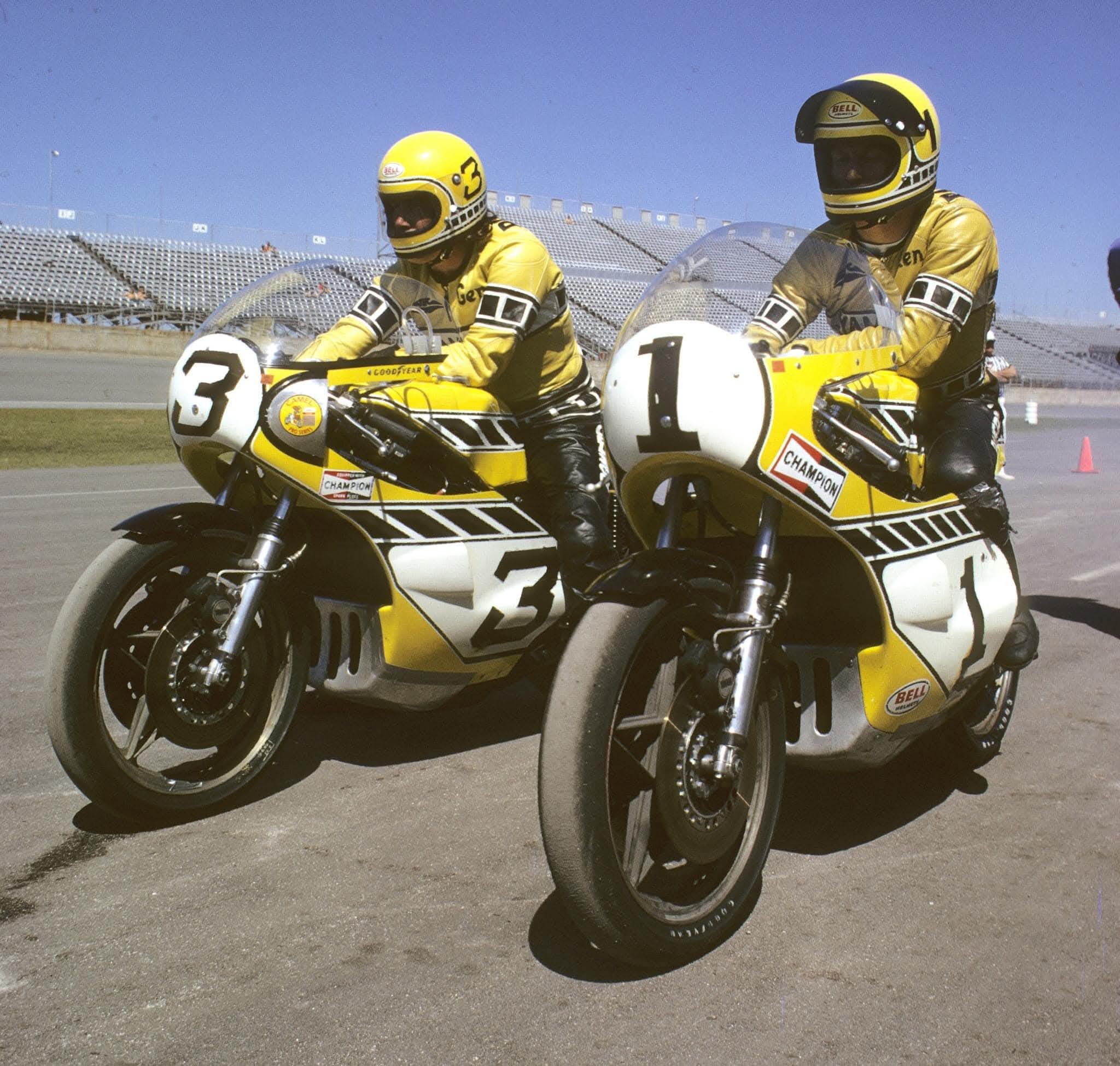 ROAD RACING PHOTOS 70/80/90 | Kenny Roberts and Gene Romero Yamaha ...