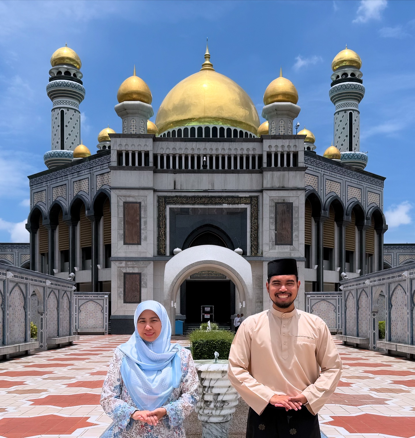Singapore - The @sghighcomm.bn wishes all Bruneian and Singaporean ...