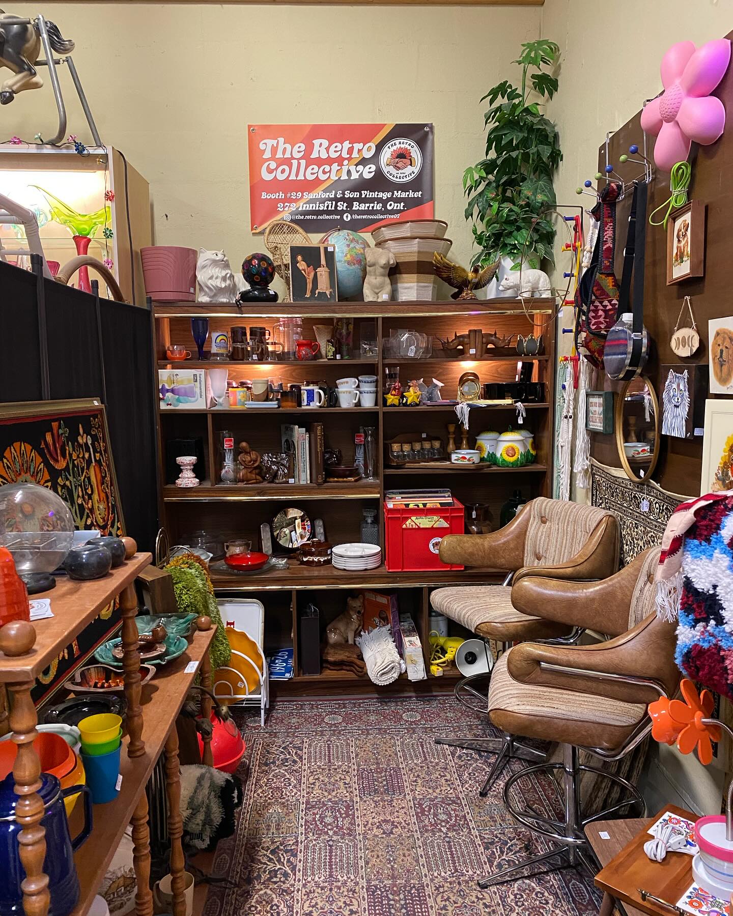 The Retro Collective added a new... - The Retro Collective