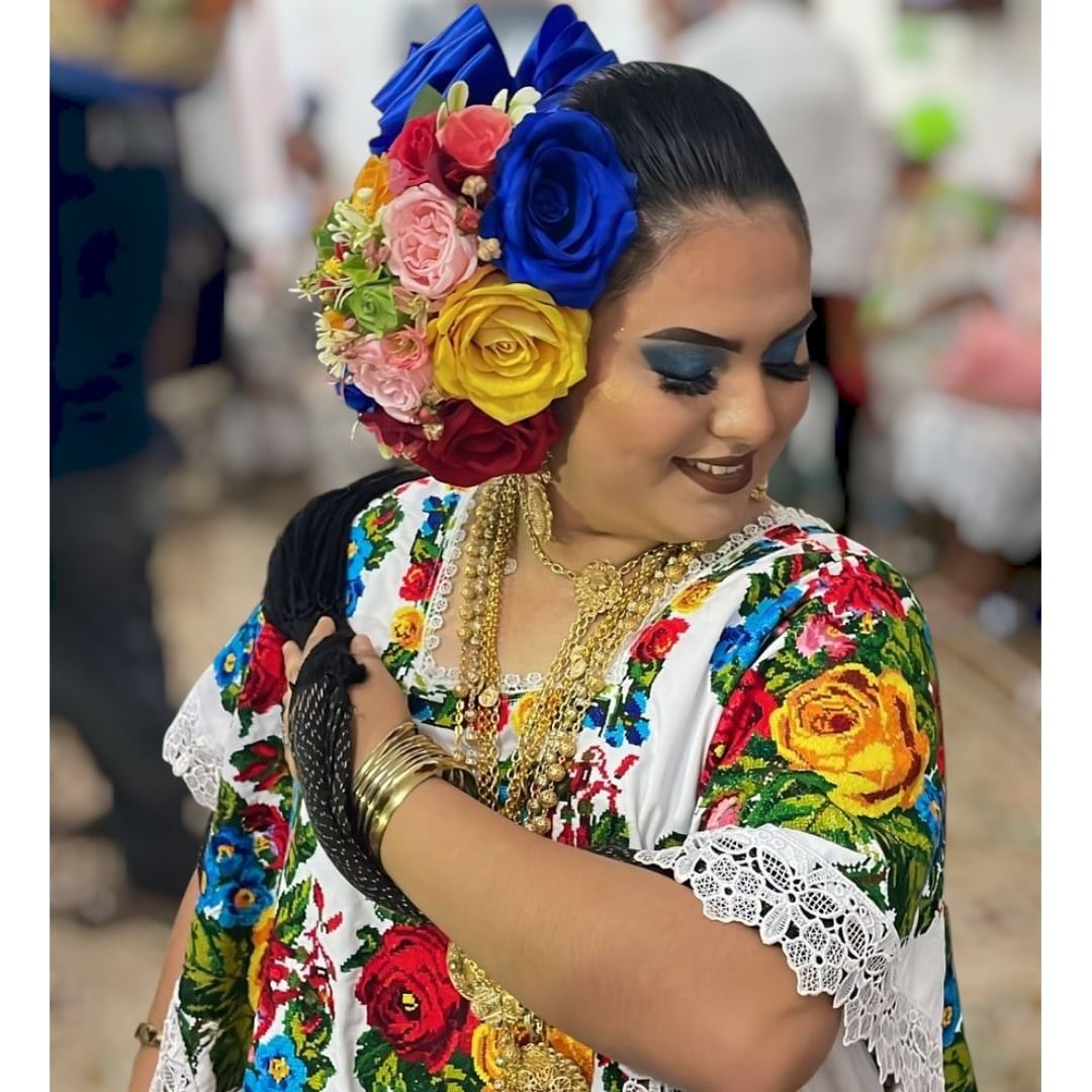 🌸👑 Hermosa coreografía de los Reyes de la Primavera y sus príncipes 👑🌸 ...