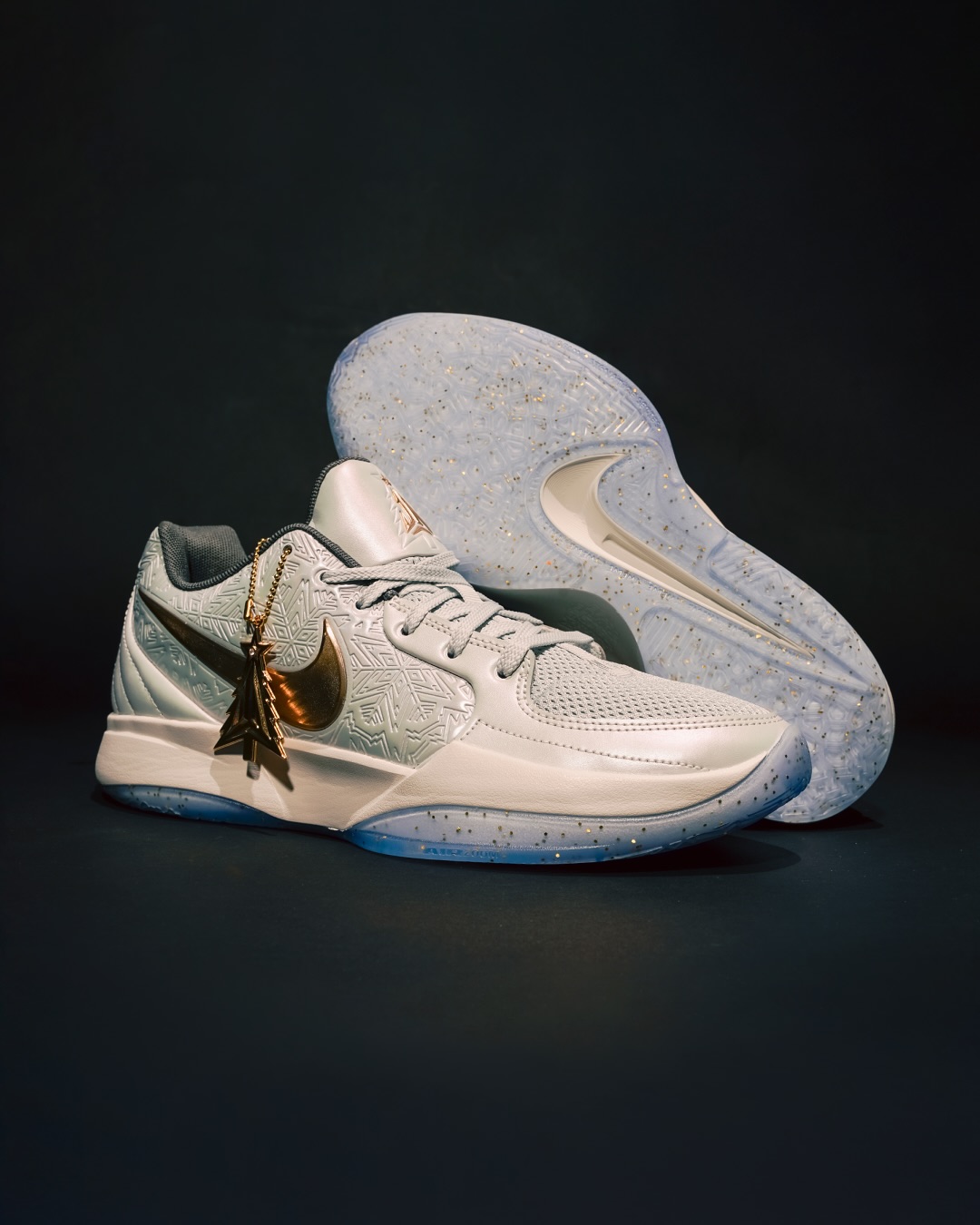 The Nike Ja 2 “Christmas” just landed at SLAMDUNK! 🏀🎅 Bring