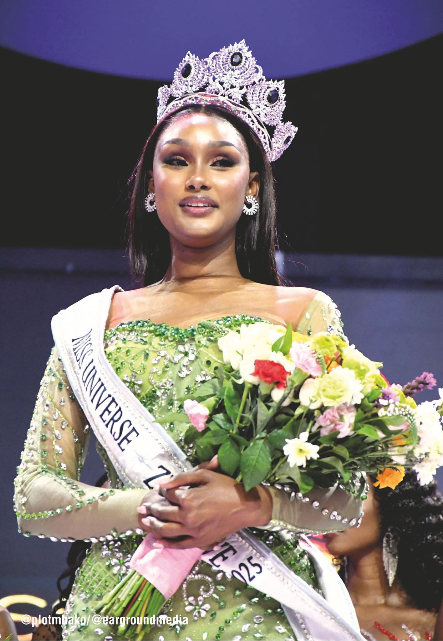 Skyz - Lyshanda Moyas has officially been crowned Miss Universe ...