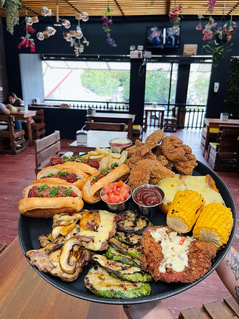 Cheesus - 🤩Aplica para llevar o servicio a domicilio🤩 🔥... | Facebook