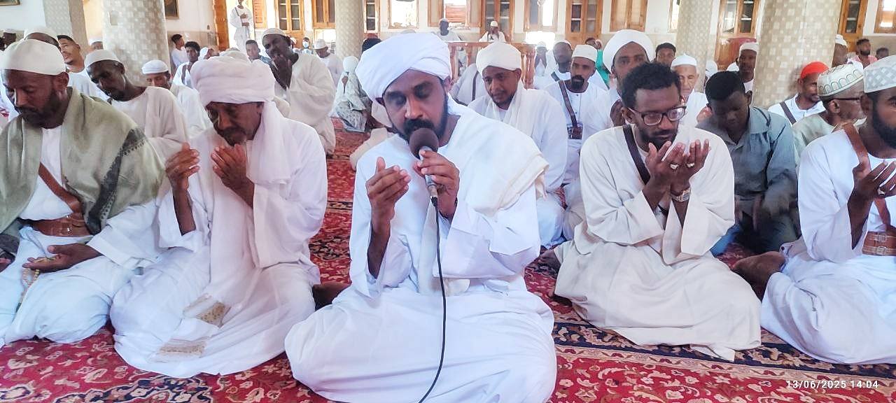 الطريقة السمانية الطيبية القريبية - قصيدة ( خَلِيلَيَّ عُوجَا ) التي ...