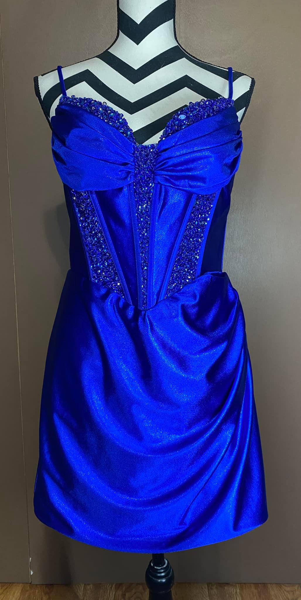 how much does it cost to hem a formal dress What is fair price for hemming a dress? adelyn rae Verona sequin puff sleeve dress for evening events