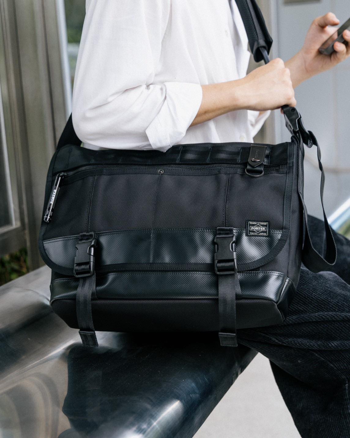 With the concept of “just one bag”, PORTER introduces MONOCHROME