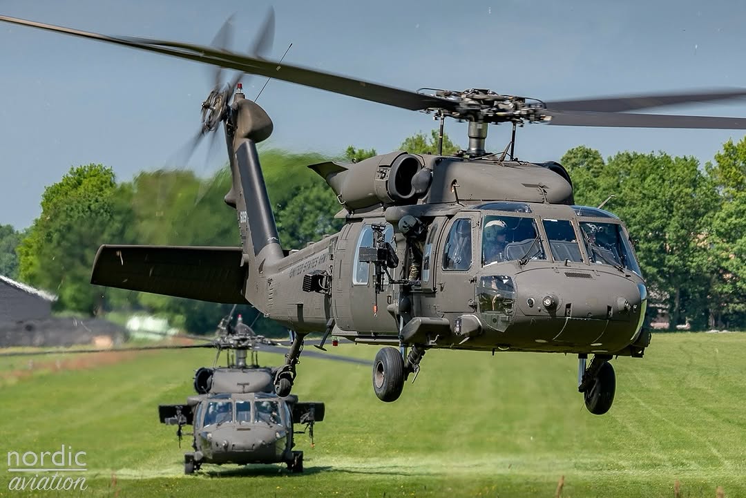 Helicopter Fanpage - Lt. Col. Keith Hill, 1st Battalion, 223rd Aviation ...