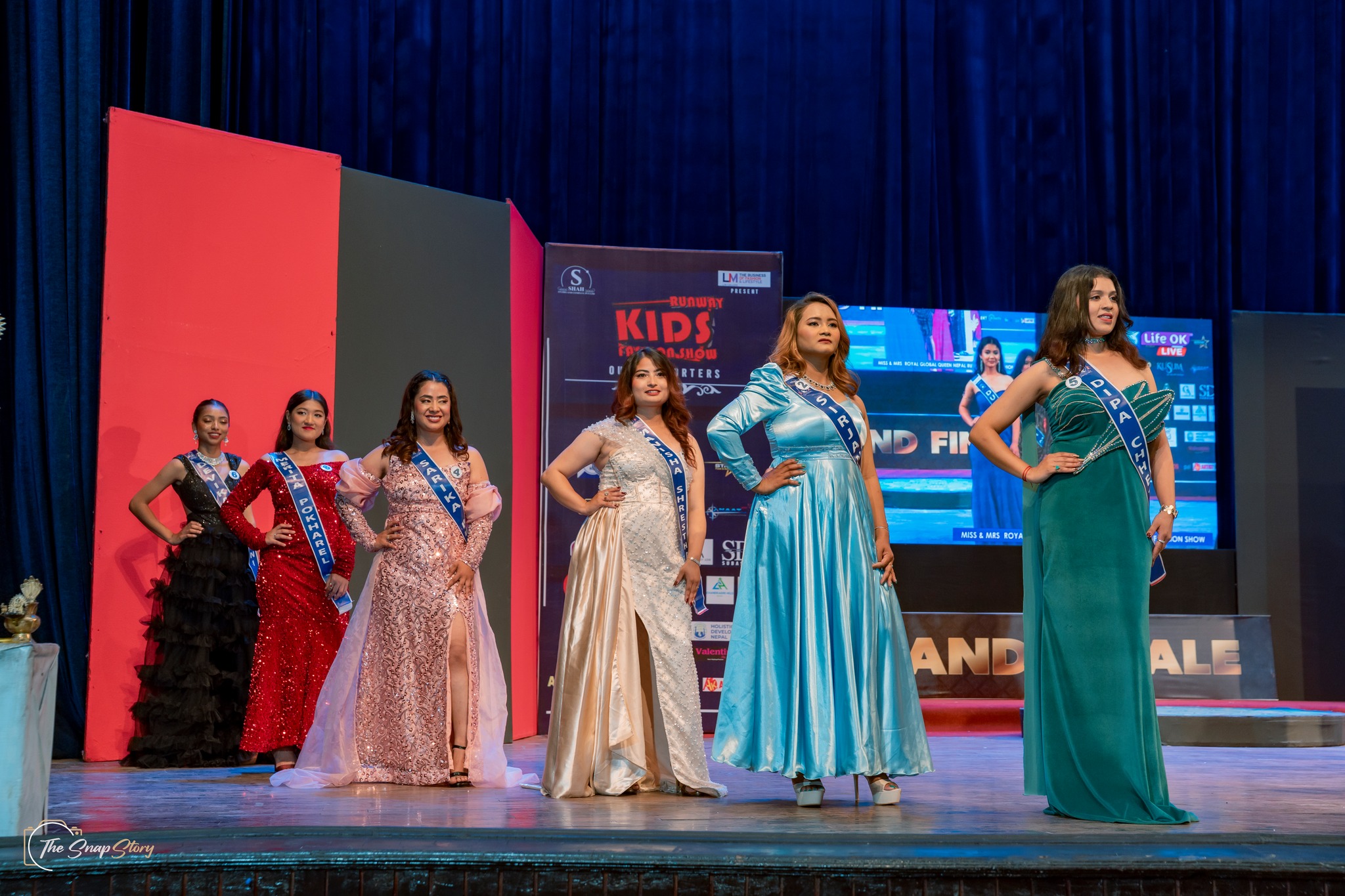 Miss and Mrs Royal Global Queen-Nepal