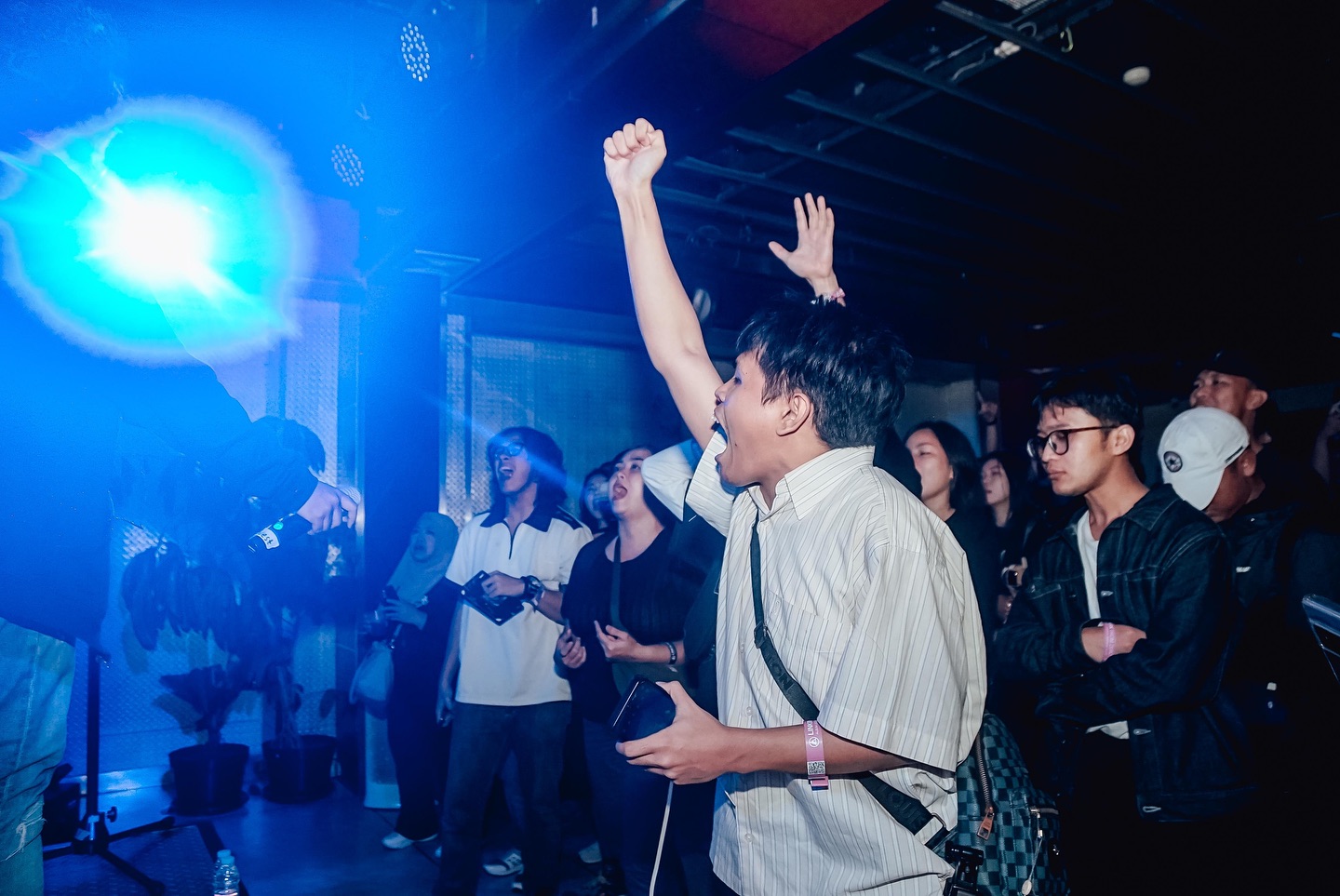 Crowd Surfers