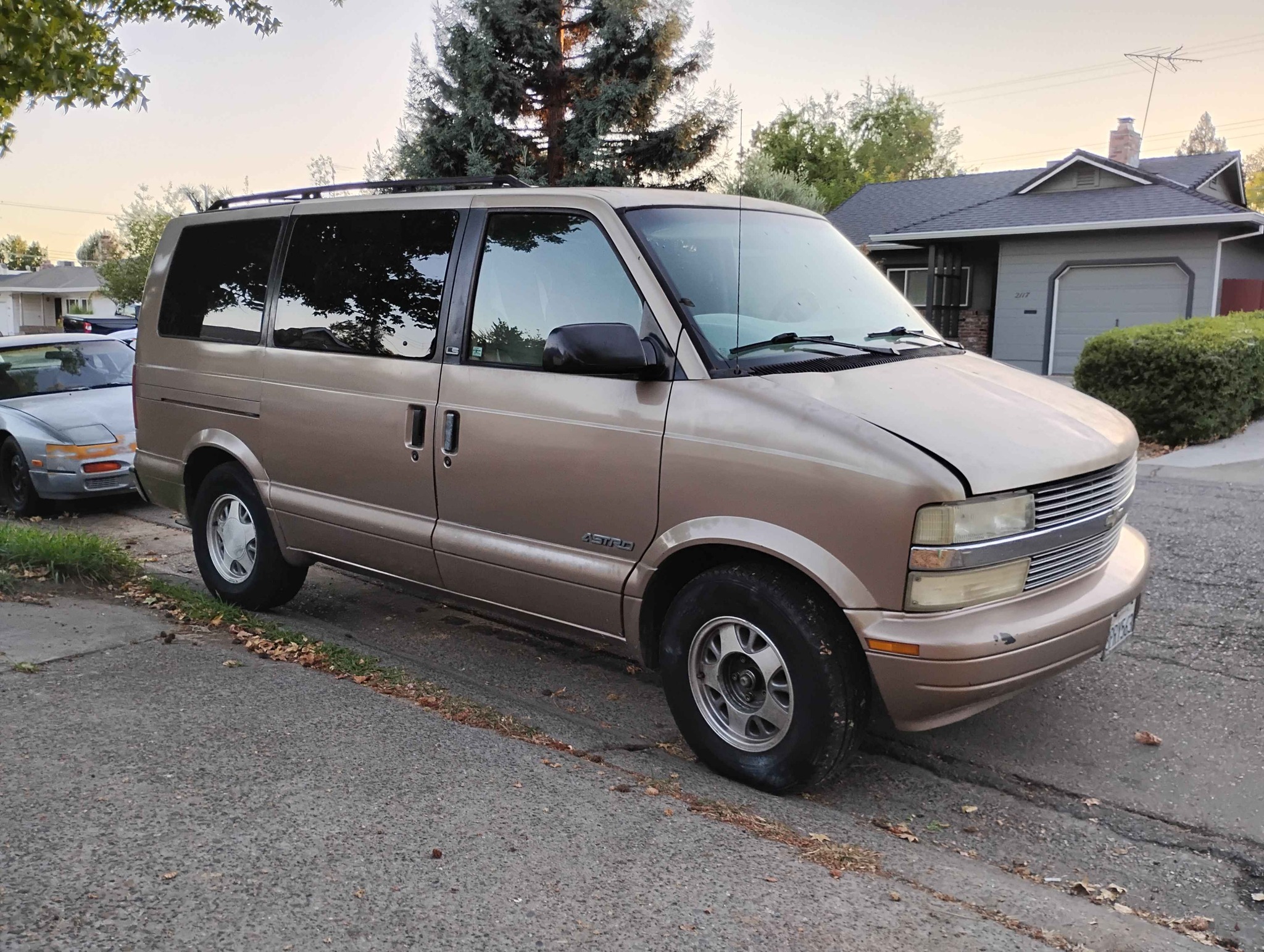 1996 Chevrolet Astro · Extended Minivan - Cars & Trucks - Carmichael ...