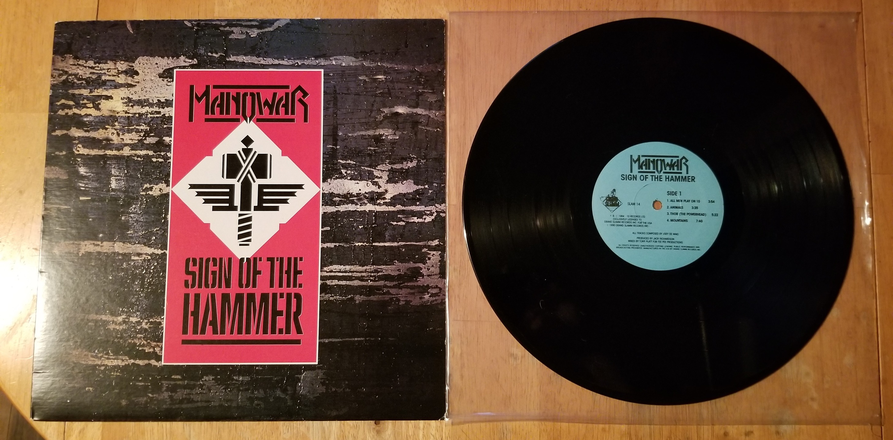Manowar - Sign of the Hammer. 
