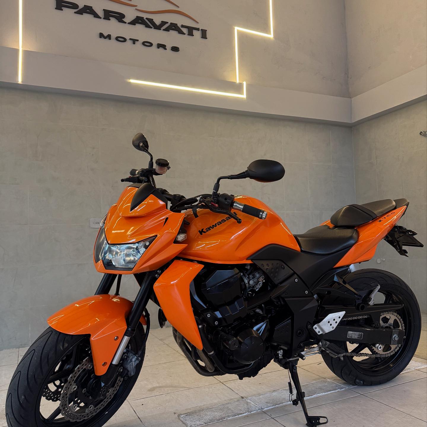 Kawasaki z750 2012 750cc 35.000 km R$ 35.990,00