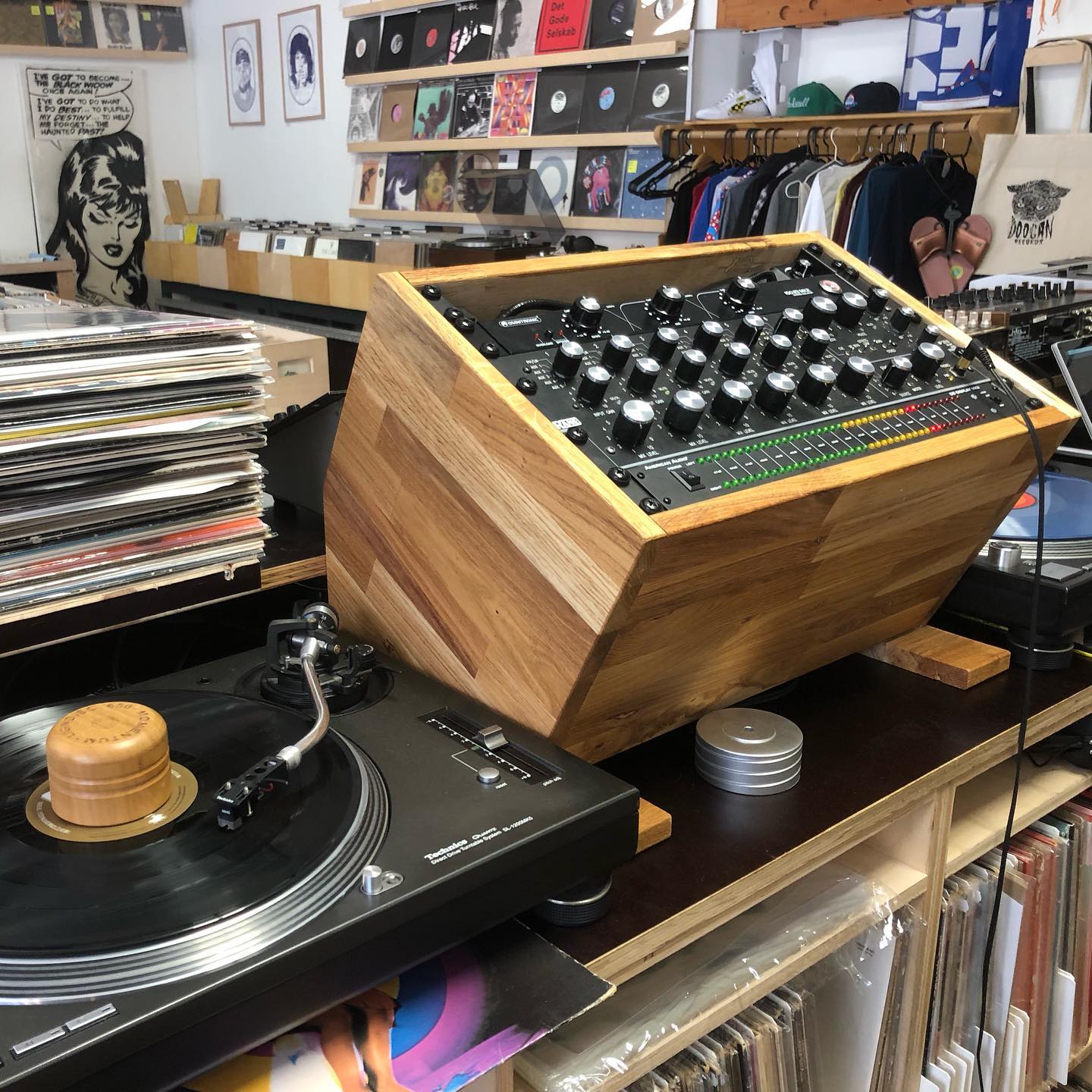 Upgrading Xone 22 mixer with rotary kit and custom side panels