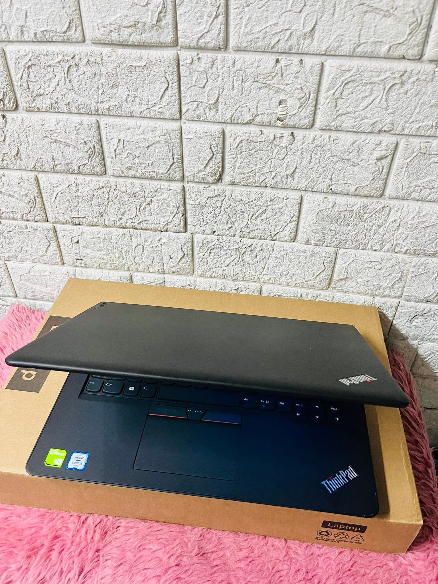 lenovo i5 thinkcenter, 500hdd and 12gb Ram windows 11, office 16 