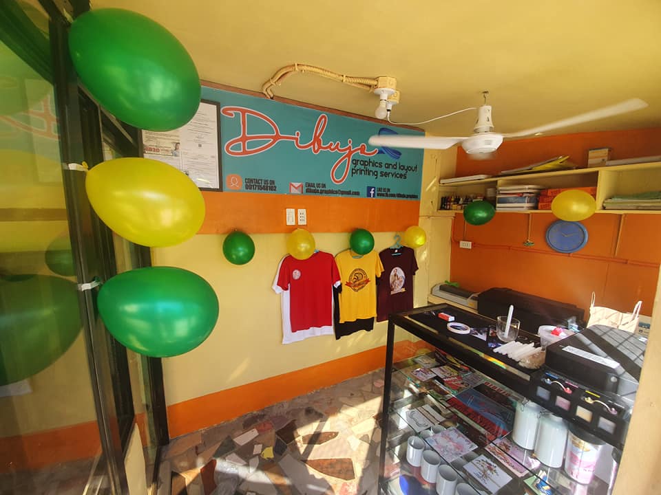 We are now officially open.... - Dibujo ft. Tres Abejas | Facebook