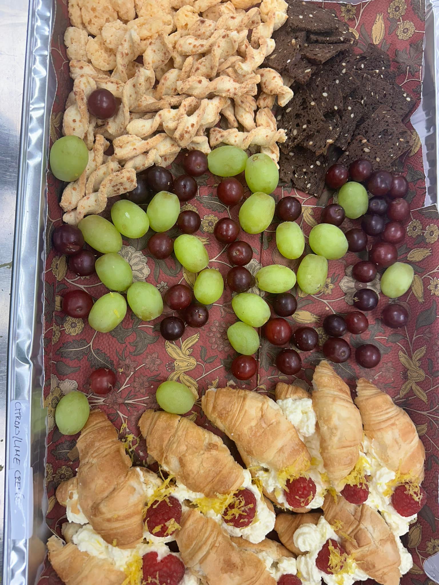 Nettans Catering Ystad - Vi har frukostbuffé varje dag. Bacon, äggröra ...