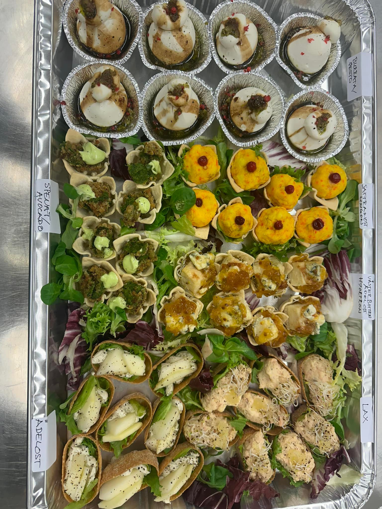 Nettans Catering Ystad - Vi har frukostbuffé varje dag. Bacon, äggröra ...
