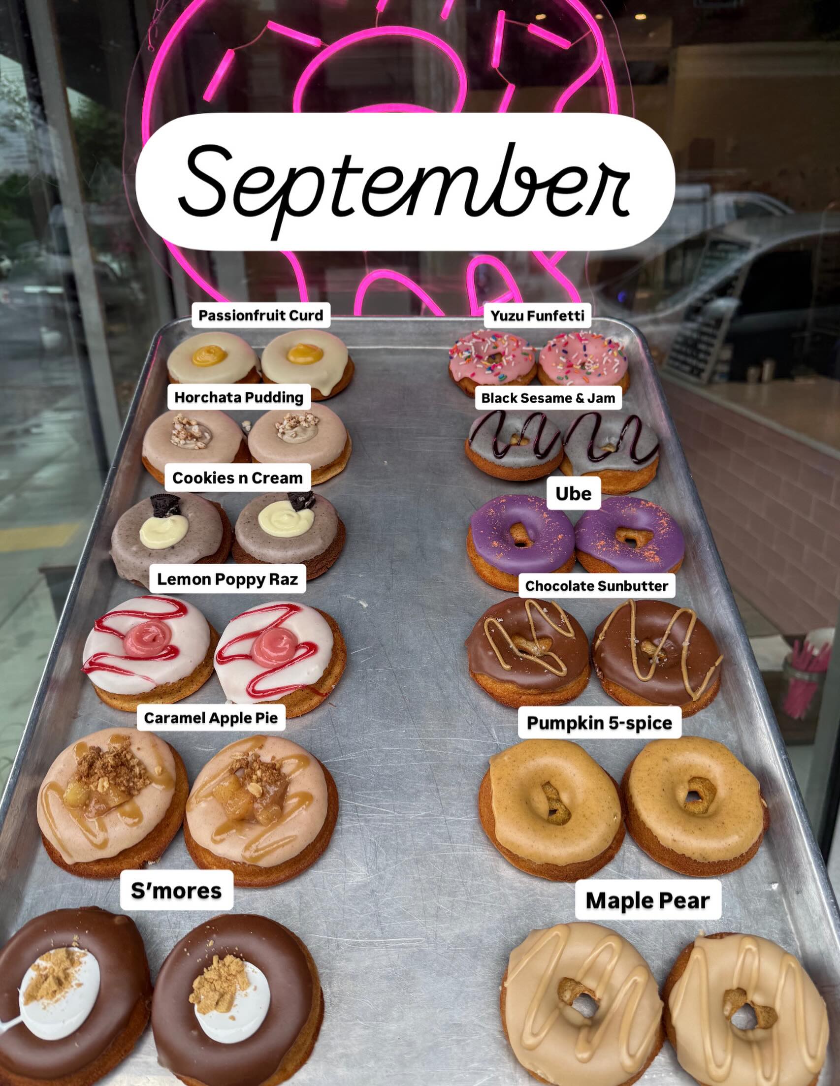 raz.flavors Fall flavors are here! 🍩🍂 Litur:Silfur Elf Bar Elfx Mega pro ultra