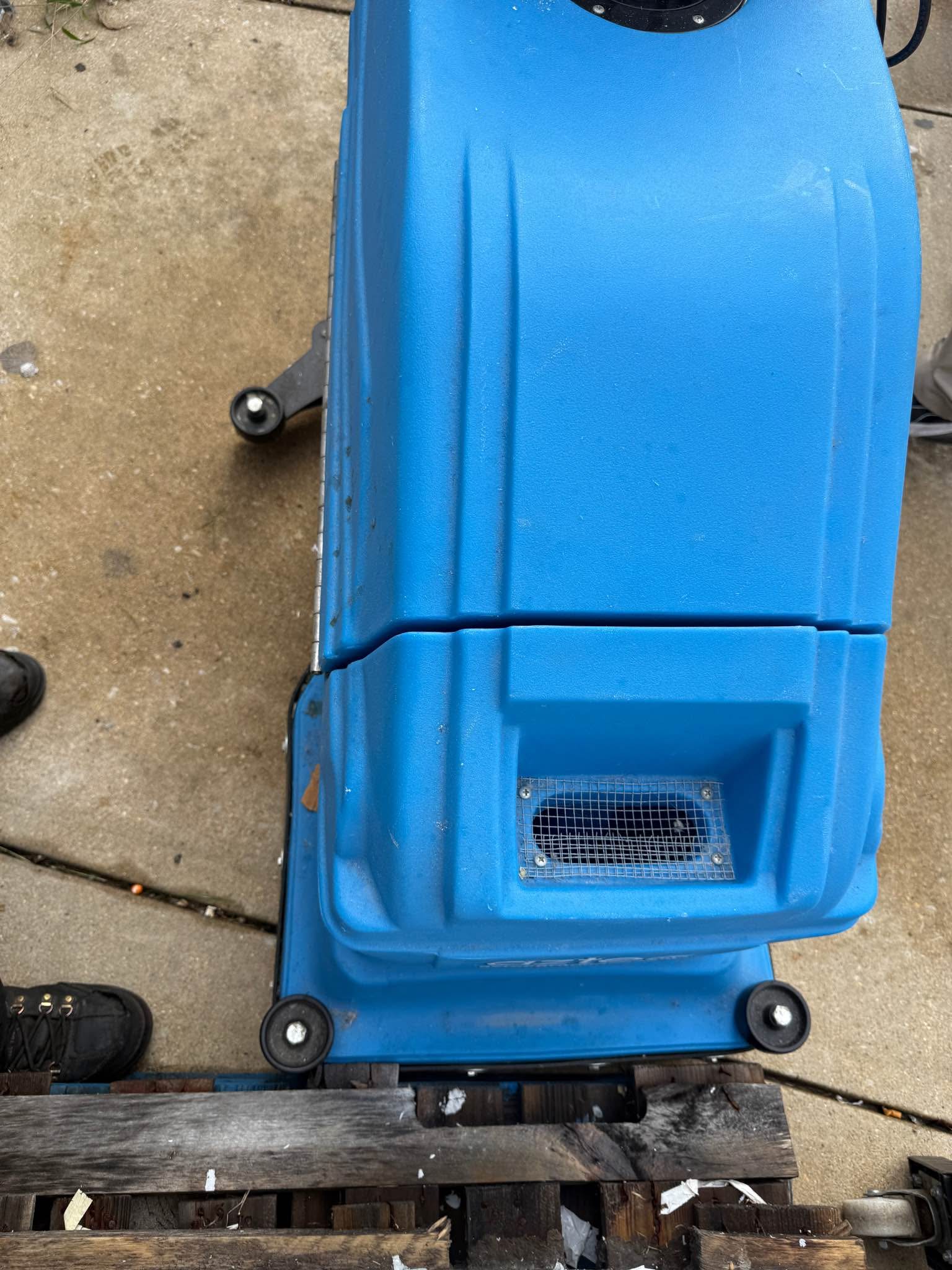 AZTEC Proscrub floor cleaner - Upright Vacuum Cleaners - Upper Darby ...