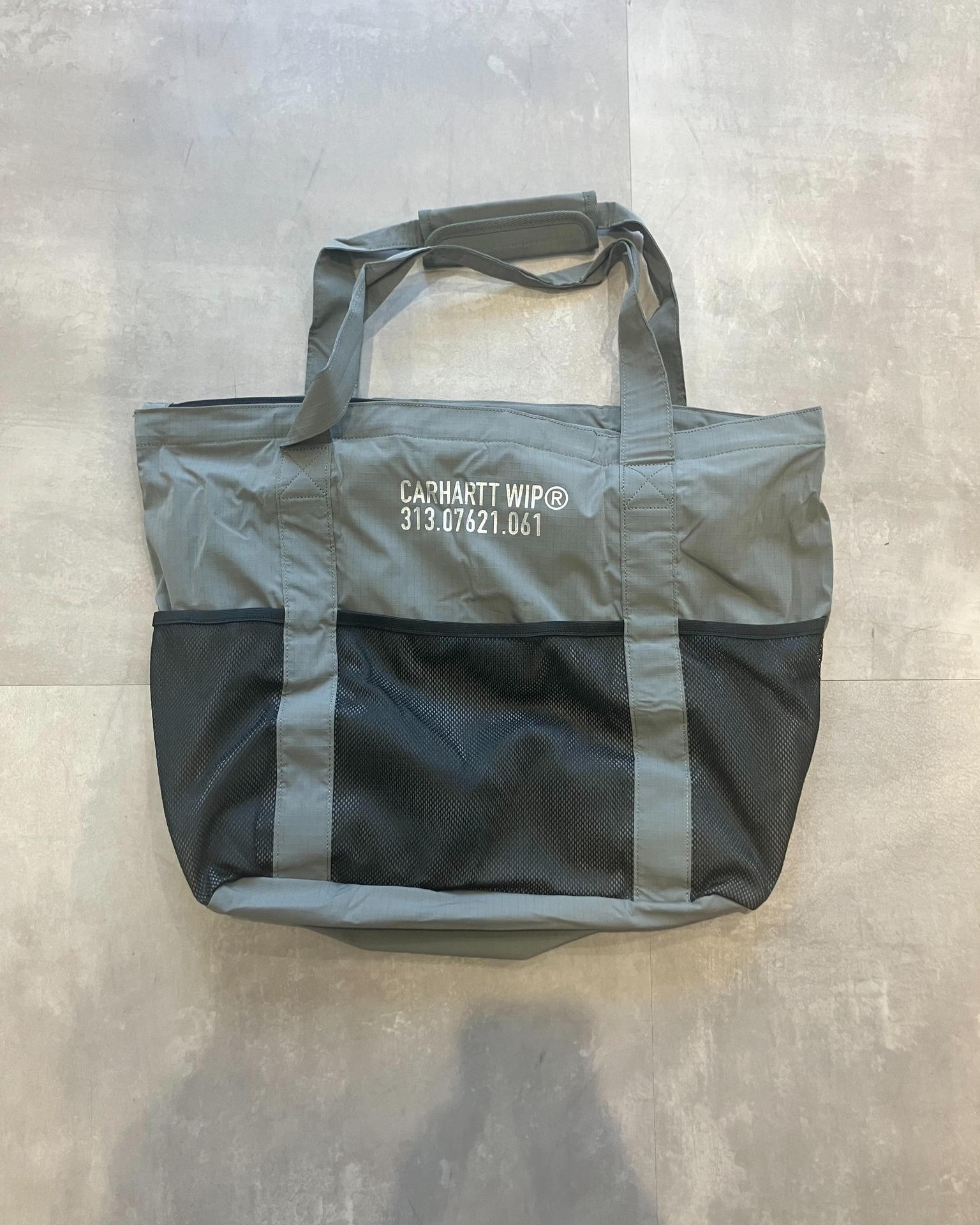 Feature item】 Carhartt WIP（カーハートダブリューアイピー 