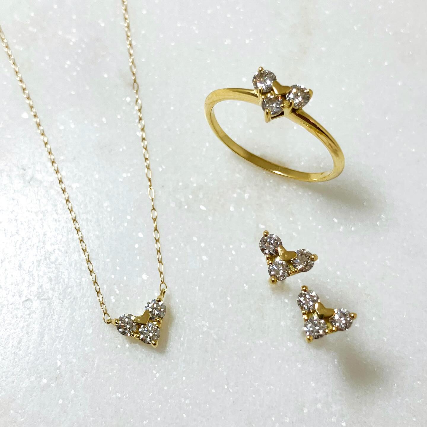 元町CHARMY☆チャーミー ☆ハートネックレス18k ダイヤイエロー 