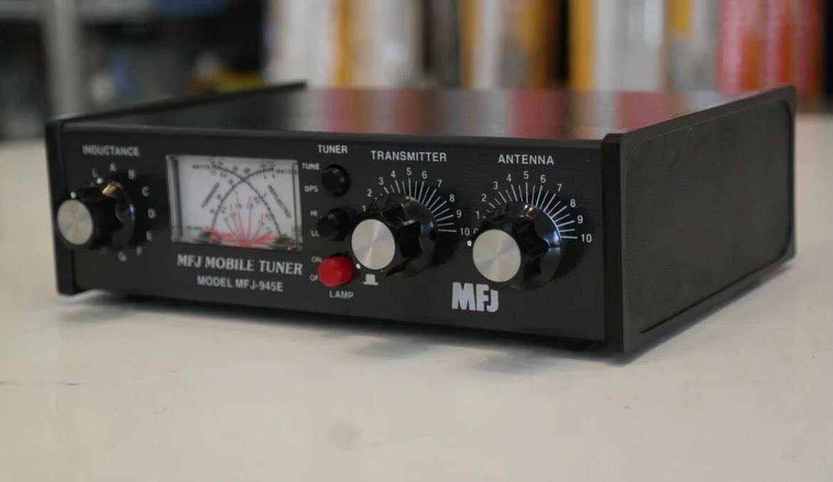Now available on the website! 📡 Second-Hand MFJ-945E Mobile
