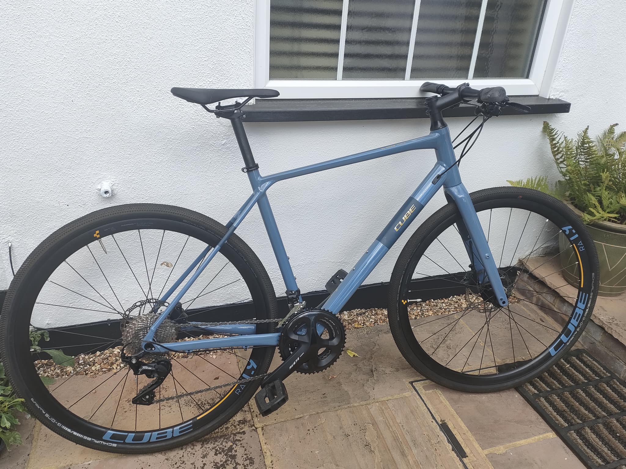 SHIMANO 105 FC-R7000 172.5mm　52-36T Cube Attention Swamp Grey/Black Brand New €500