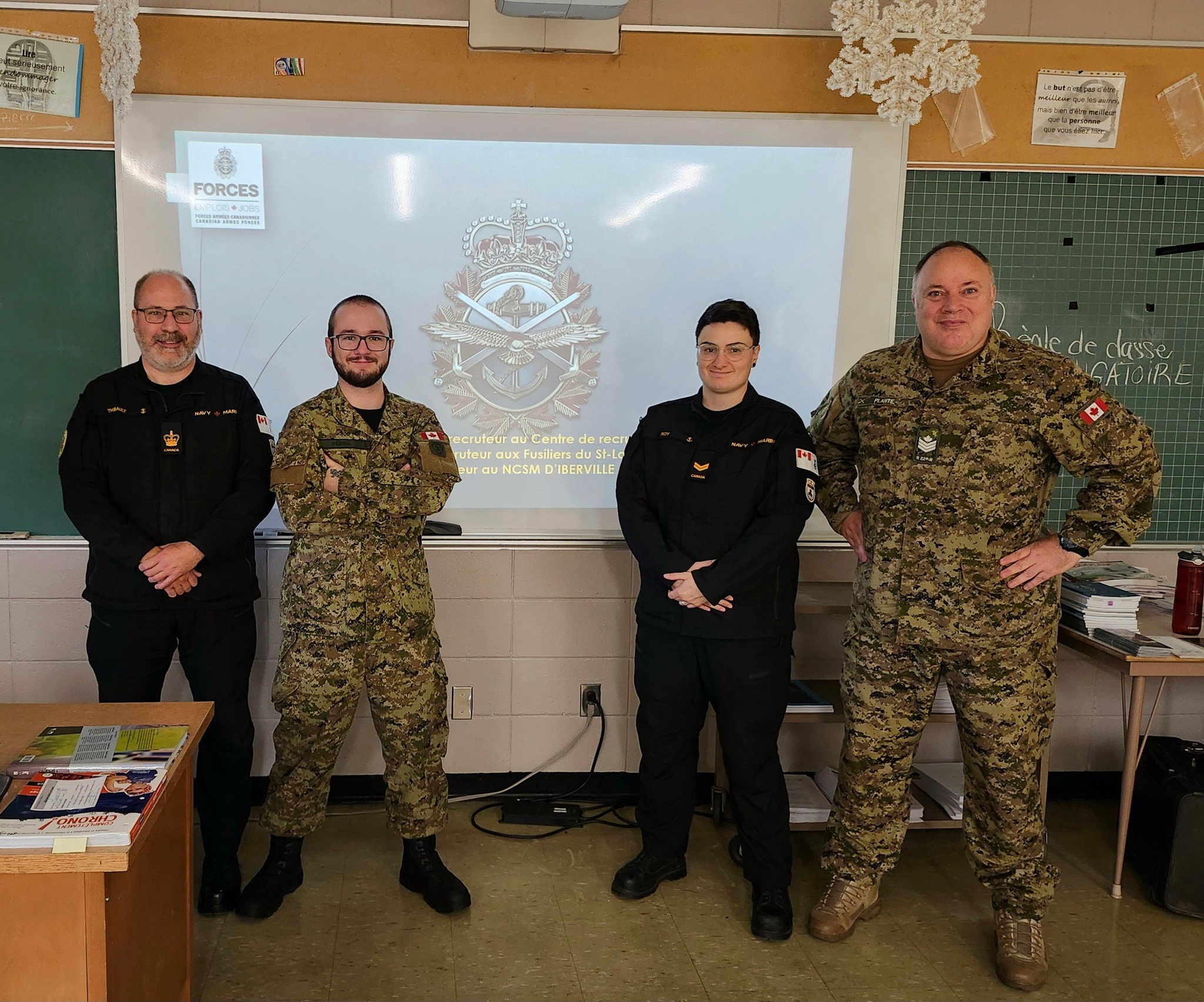 Sergent - ÉCOLE SECONDAIRE DE MATANE 👨🏻‍🎓👩🏻‍🎓 Le Centre de recrutement ...