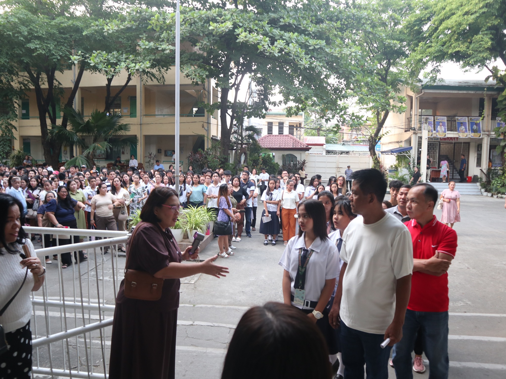 DepEd... - DepEd Tayo Blue Rizal - Angono National High School