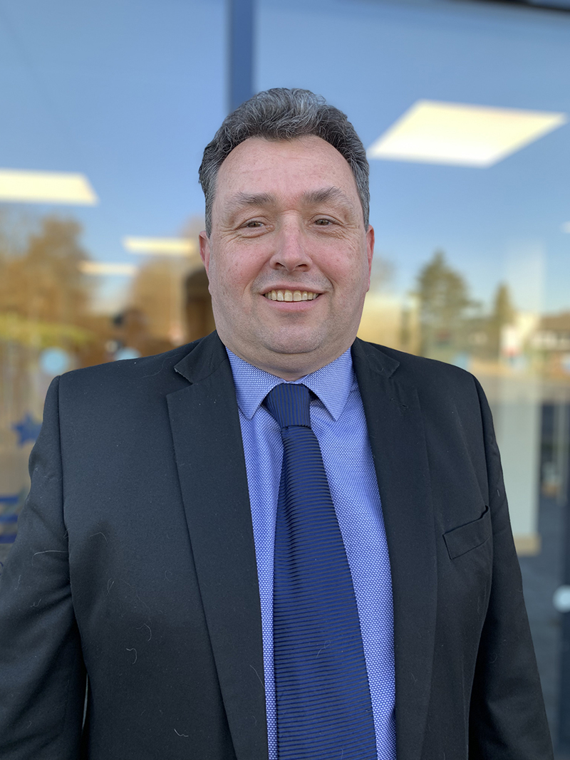 We’re thrilled to welcome Mark... - Samuel Whitbread Academy | Facebook