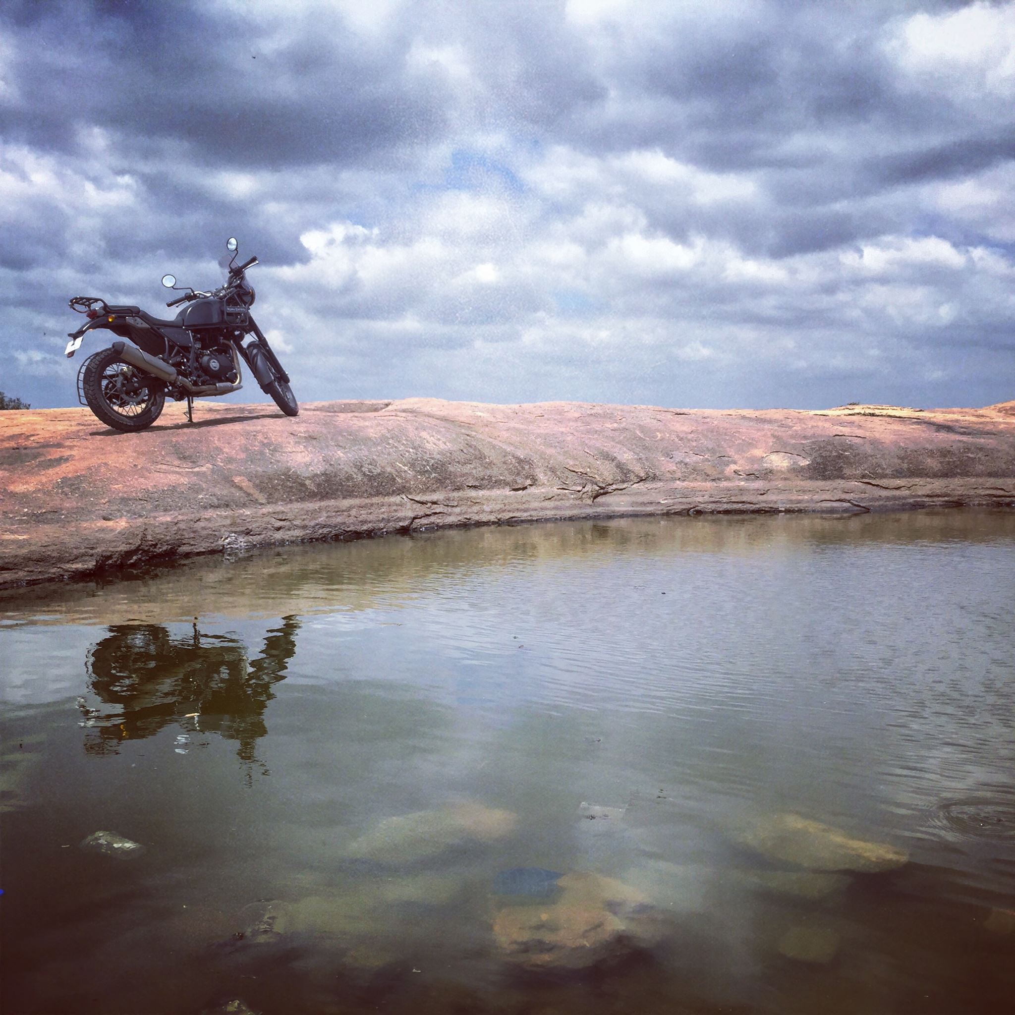 Royal Enfield - the Himalayan riders club