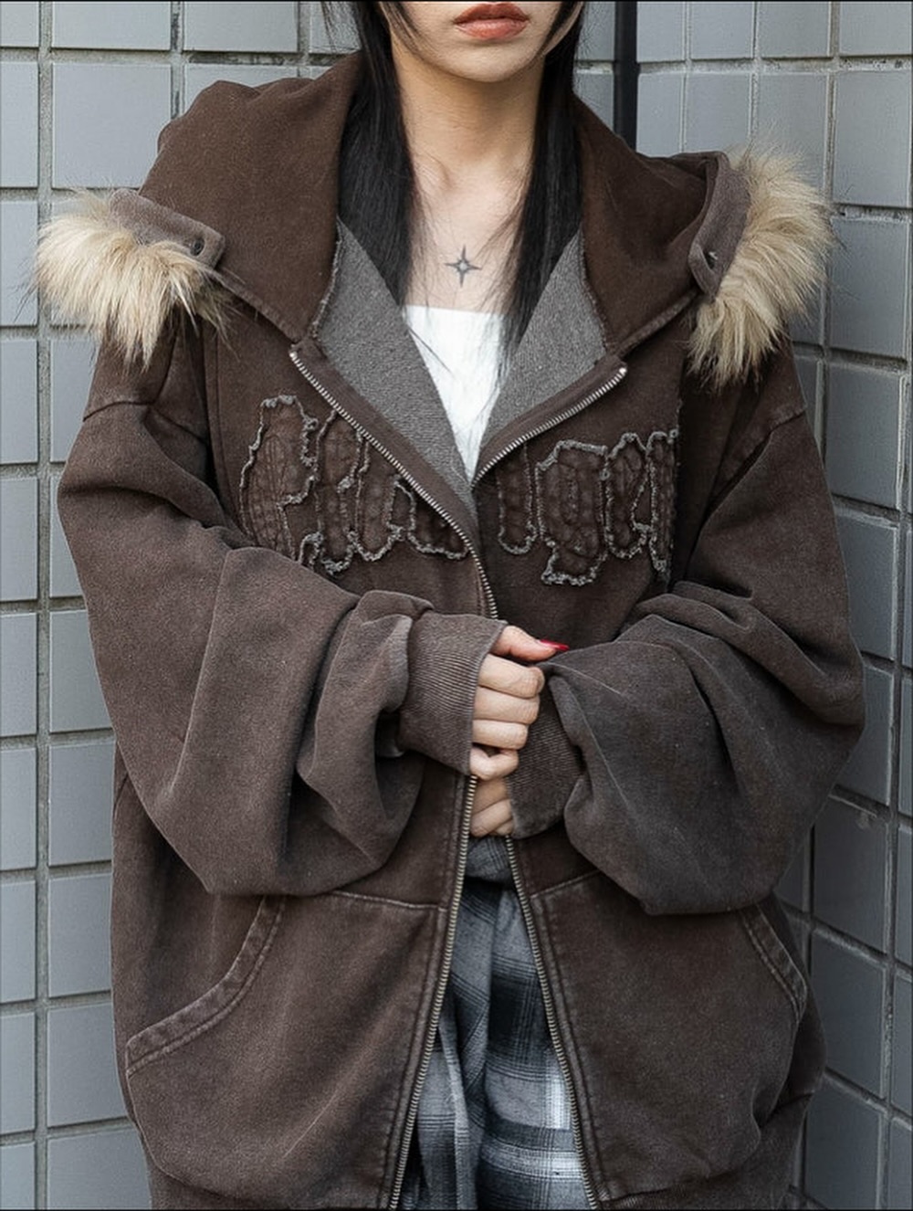 シ*ゲ様   ファーフード ダウンパーカー フードワイヤー 気になるアイテムは画像をタップ！ 見逃さないように保存しておいてね