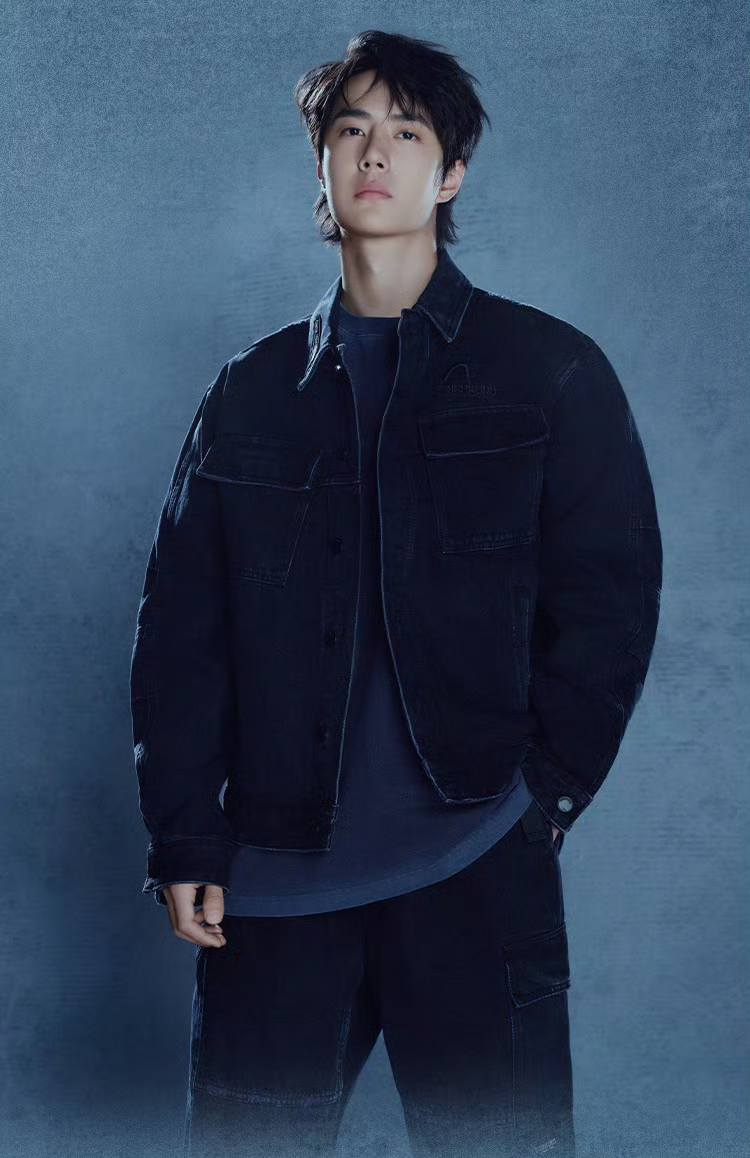 EViSUイーボコラボ限定グッズ、王一博モデル！3.0-4.0 EVISU X Wang
