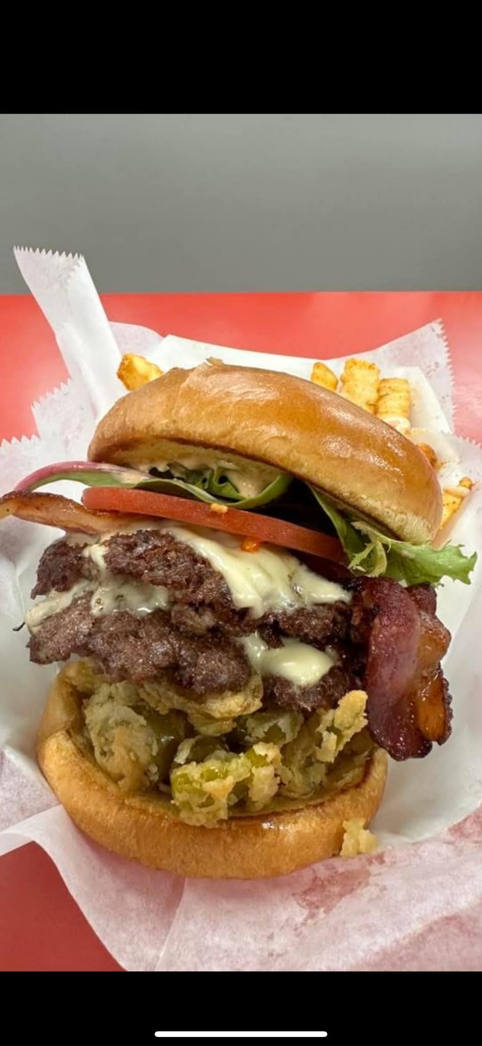 Meek’s Kitchen - 🔥🔥👀🔥🍔Happy Thursday! Meek’s Kitchen is... | Facebook