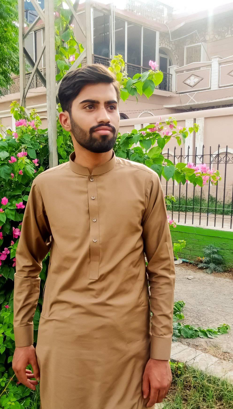 AR Hamza Naseer