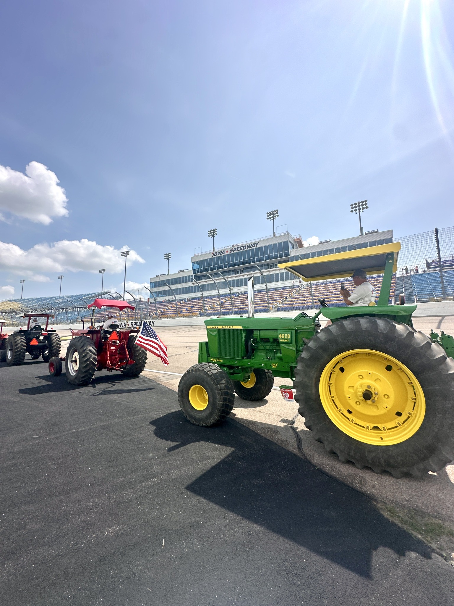 WHO Great Iowa Tractor Ride... - WHO Great Iowa Tractor Ride