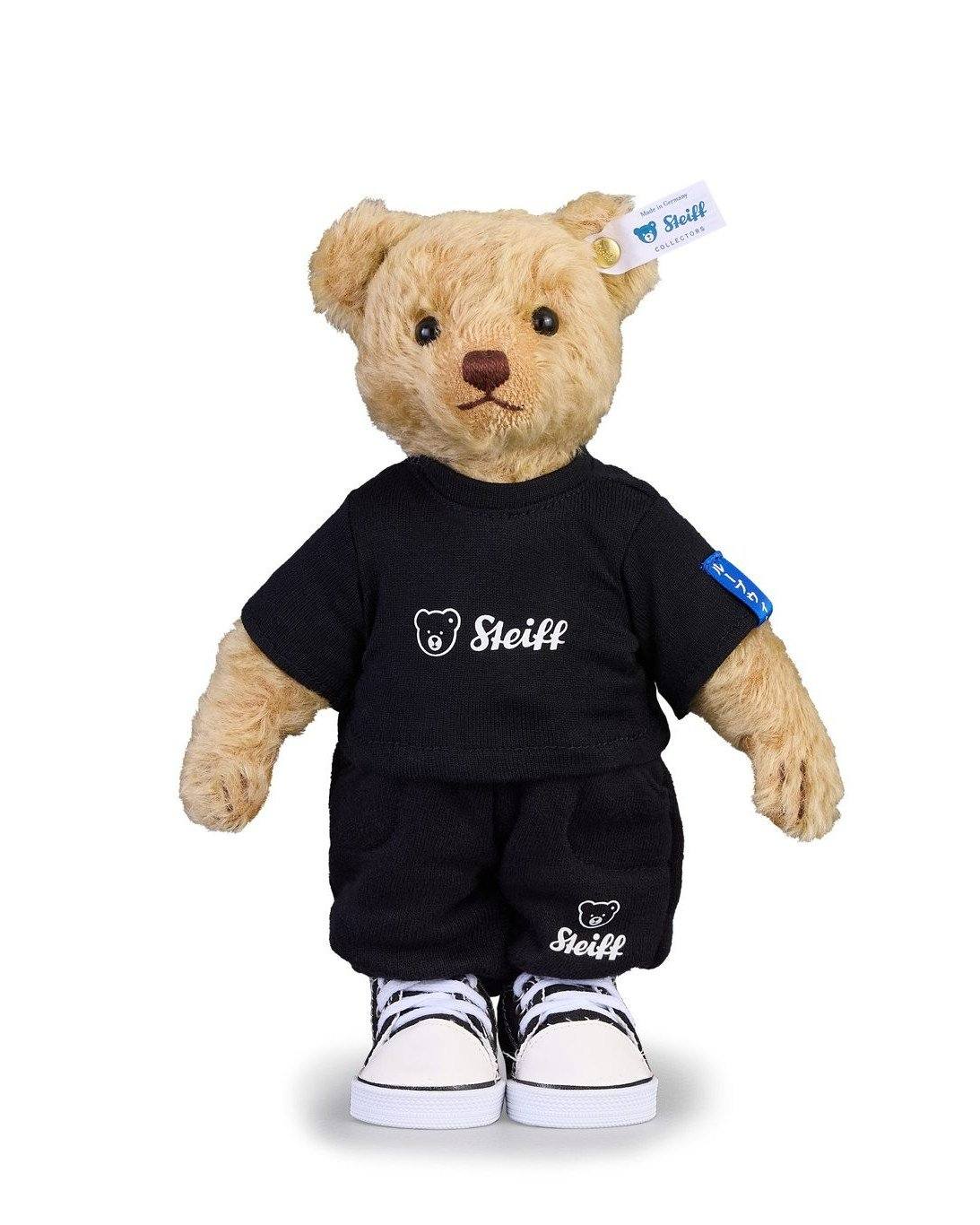 Steiff Japan シュタイフ added a new photo. - Steiff Japan シュタイフ
