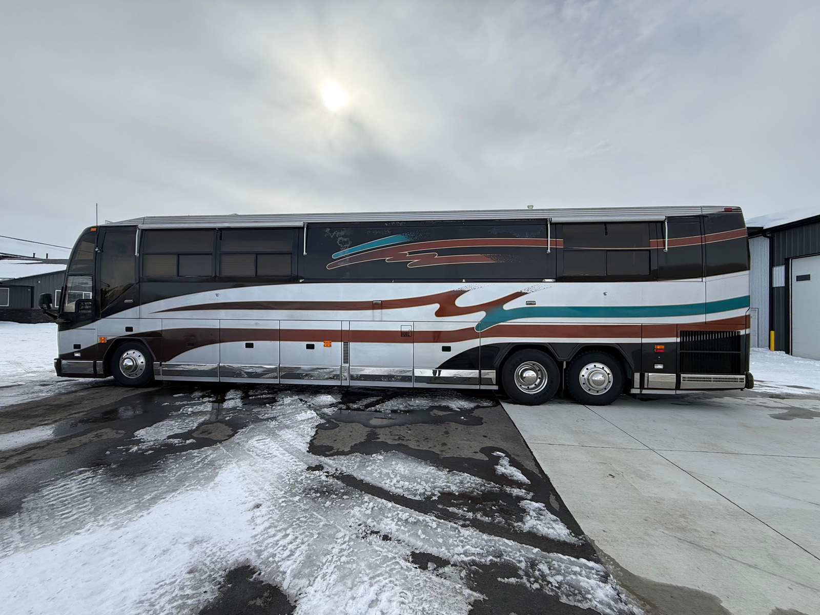 Prevost RV For Sale added a new photo. - Prevost RV For Sale