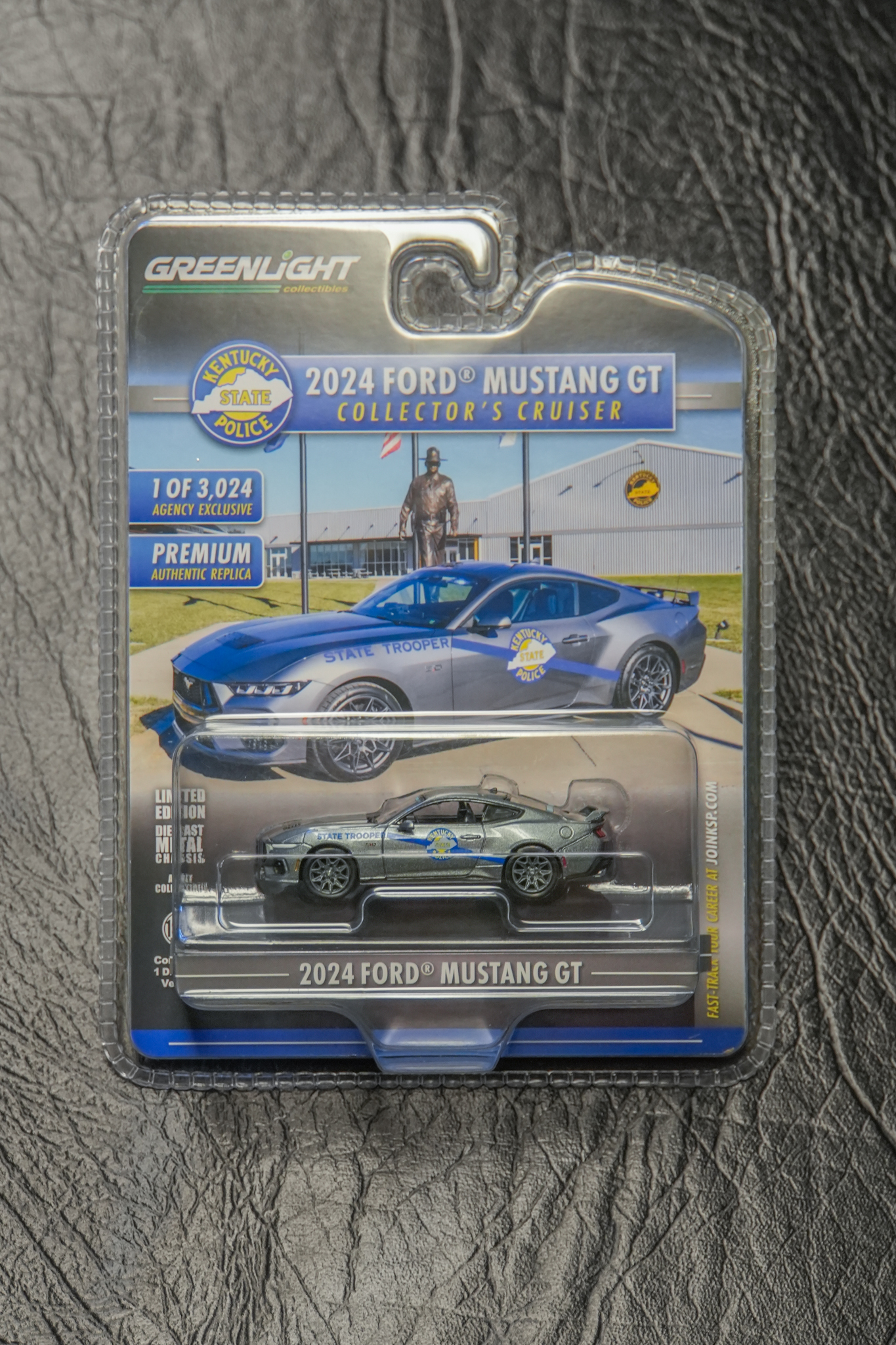 Greenlight 30430 – Ford Mach-E Jaune Taxi NYC – 1/64 – Hobby Exclusive – Modèle Die-cast