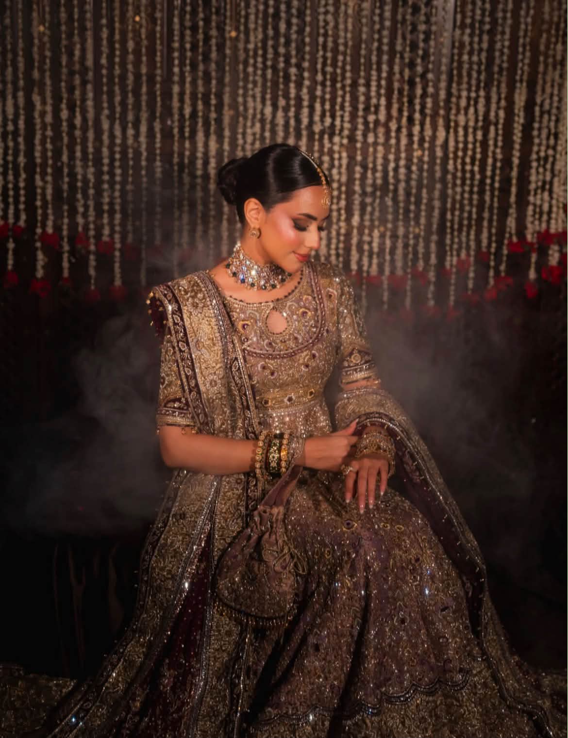 Ayesha beig looking gorgeous in bridal shoot