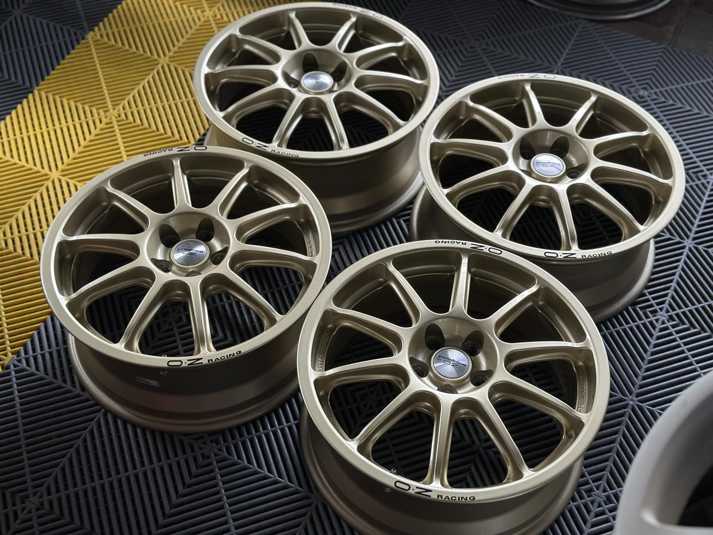 OZ Racing Prodrive P-1 🏁 Made in Italy Rare set. 17x7 et52 5x100