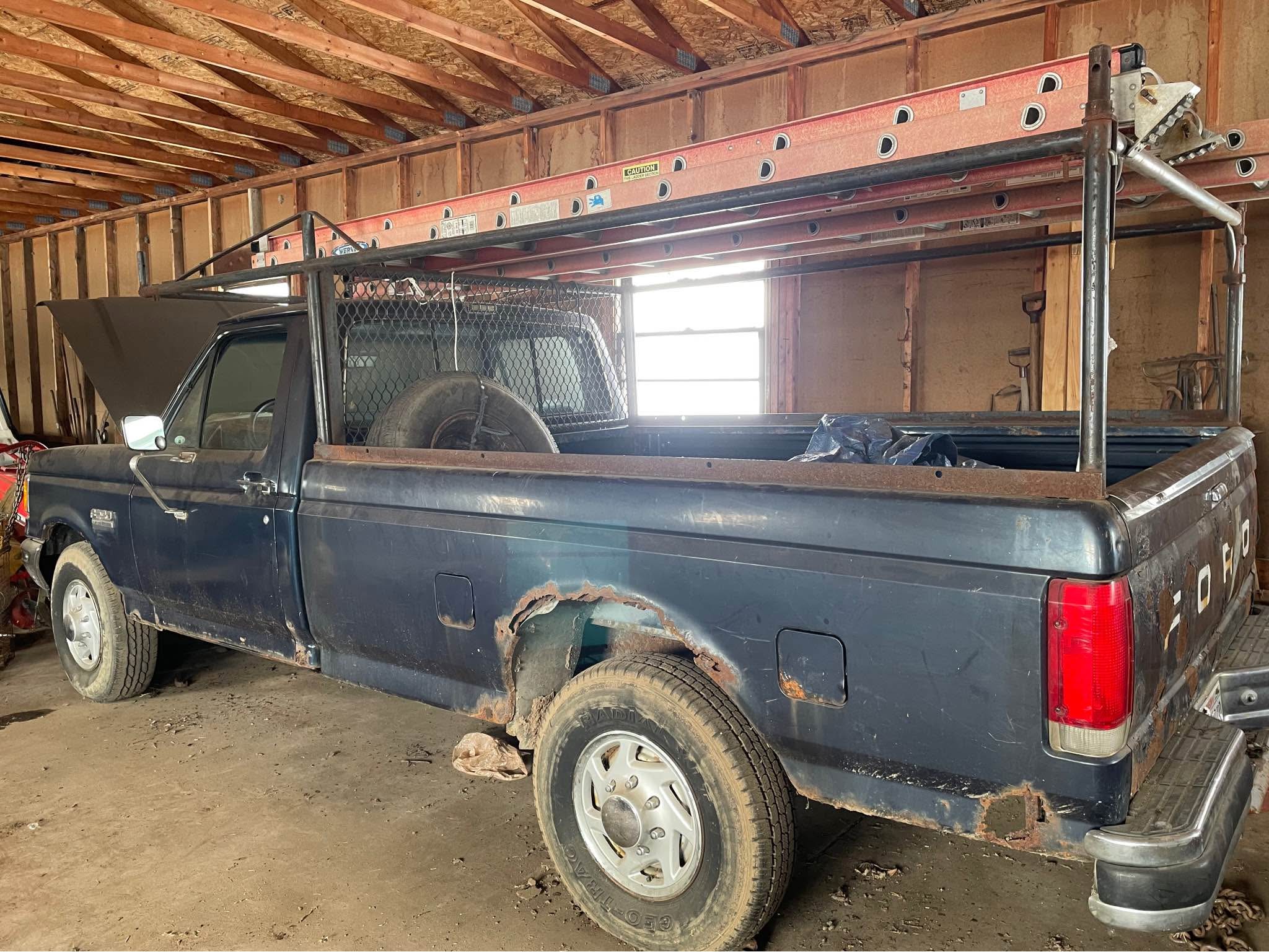 F250 Ford Custom Truck w/Ladder Rack - Car Exterior Parts - Waukesha ...